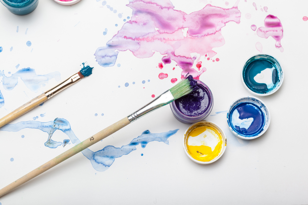 Watercolour paint and paint brushes