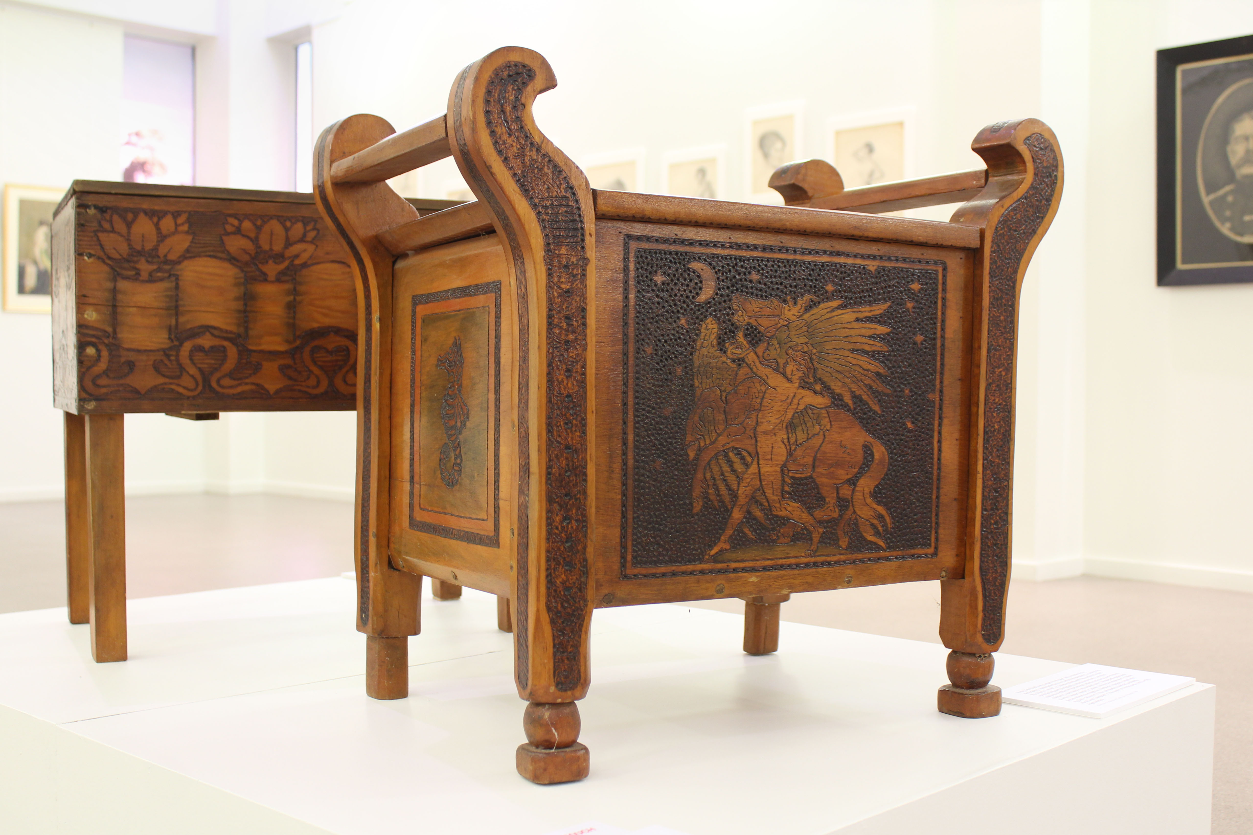 Pyrography and woodcarving on furniture